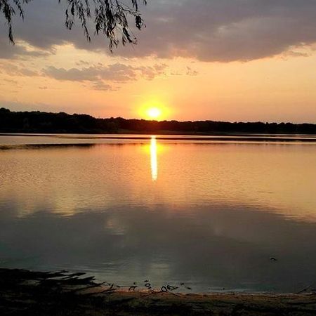 Little Elm Lake Front Cottage מראה חיצוני תמונה