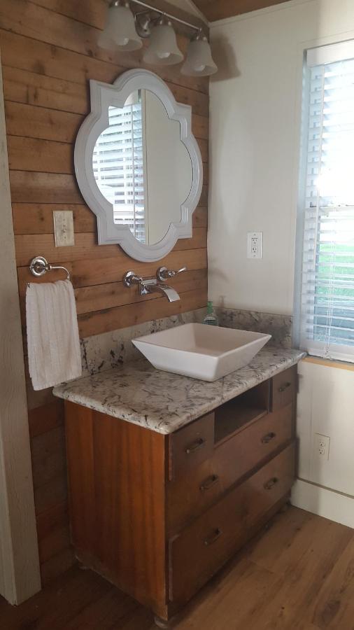 Little Elm Lake Front Cottage מראה חיצוני תמונה